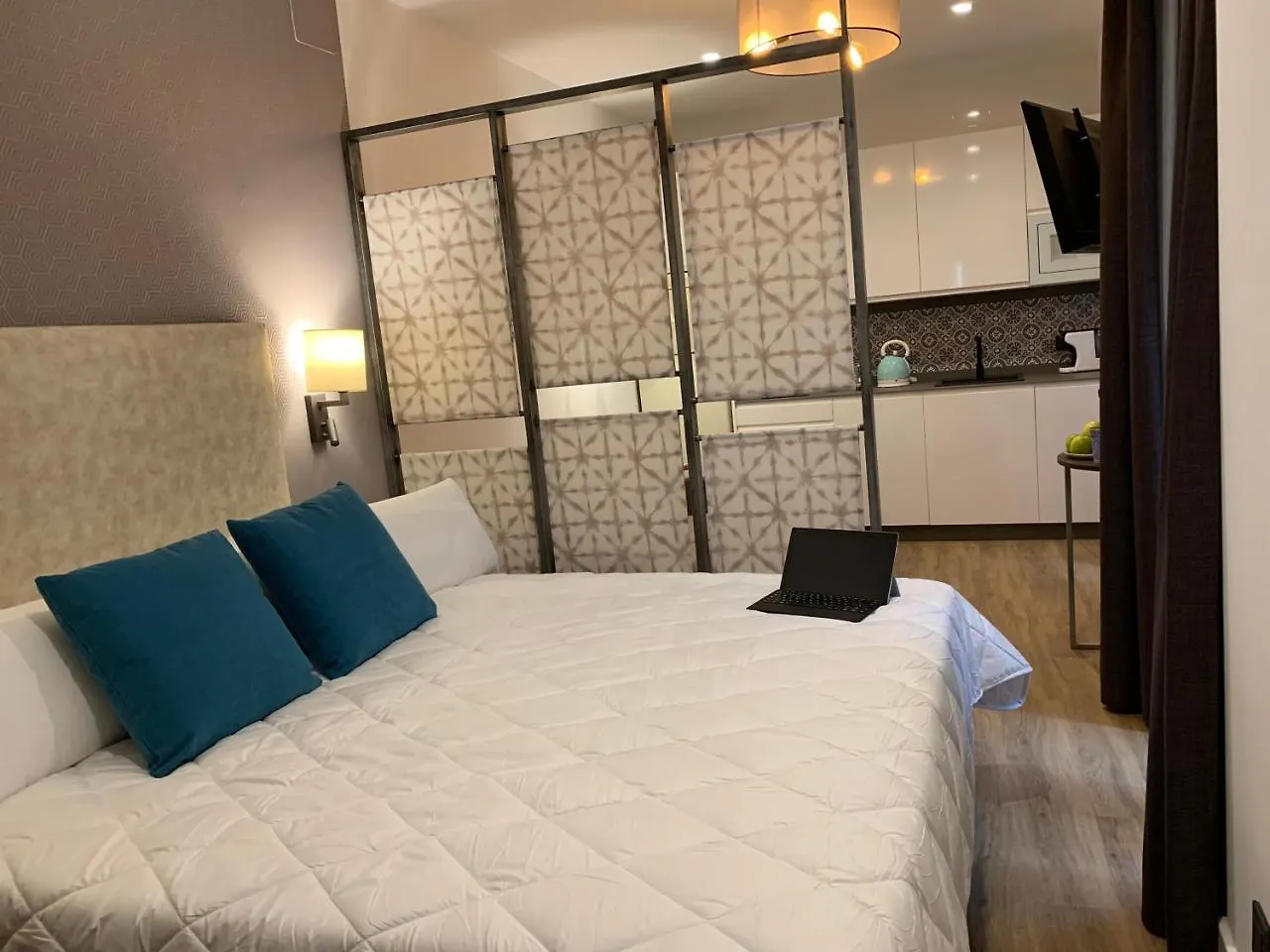 Apartamentos Behap Sevilla Centro Historico Апарт-отель